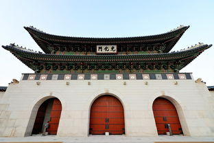 大学书法作品牌匾，传承文化，彰显学府风采