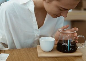 揭秘女性高档水杯品牌，优雅生活从一杯水开始
